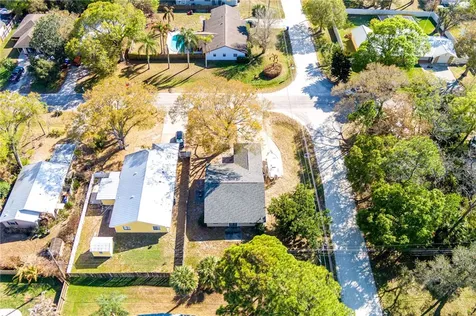 2890 1st Place Vero Beach FL 32968