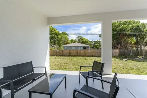 8636 100th Avenue Vero Beach FL 32967