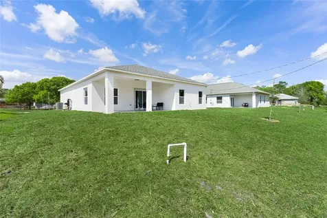 8636 100th Avenue Vero Beach FL 32967