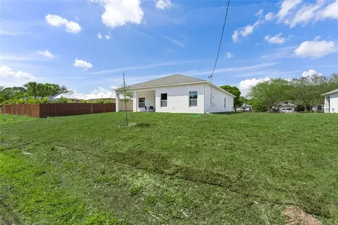 8636 100th Avenue Vero Beach FL 32967