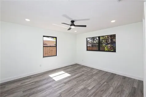 945 33rd Avenue SW Vero Beach FL 32968