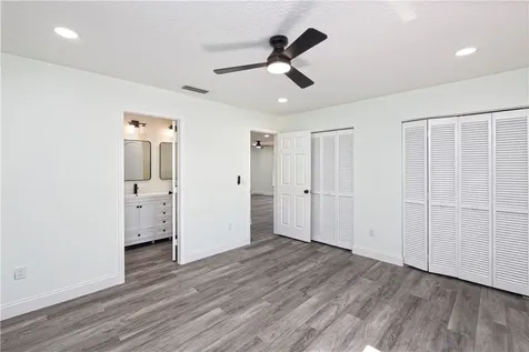 945 33rd Avenue SW Vero Beach FL 32968