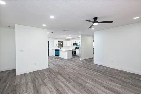 945 33rd Avenue SW Vero Beach FL 32968