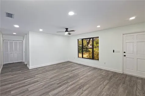 945 33rd Avenue SW Vero Beach FL 32968