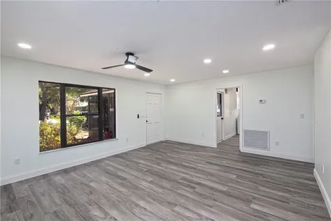 945 33rd Avenue SW Vero Beach FL 32968
