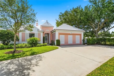 4605 Saint James Avenue Vero Beach FL 32967