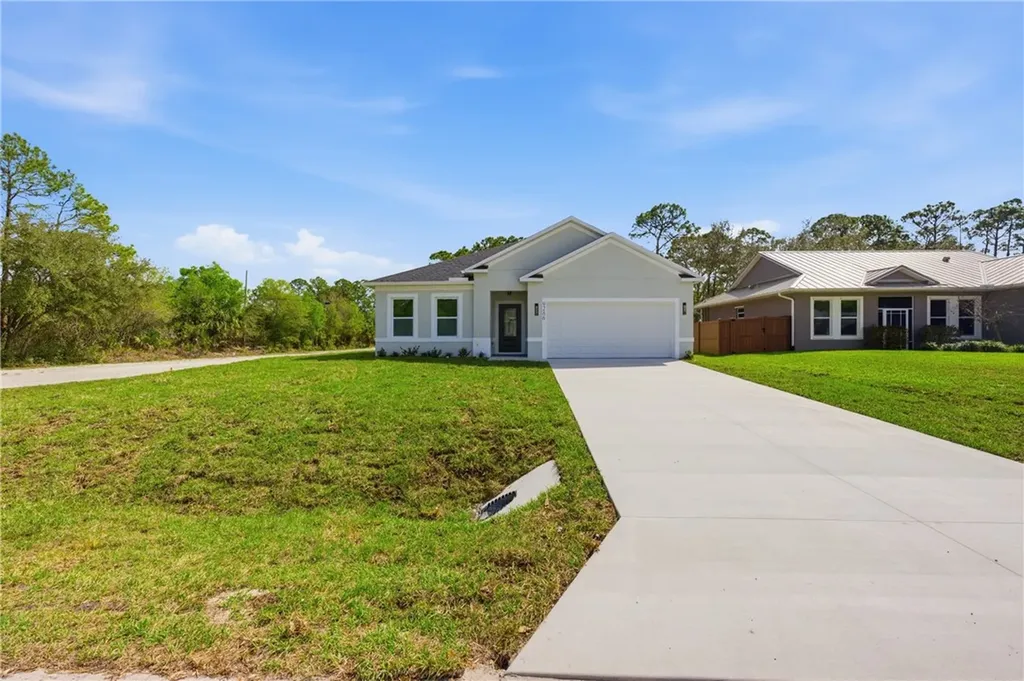 9286 107 Avenue Vero Beach FL 32967