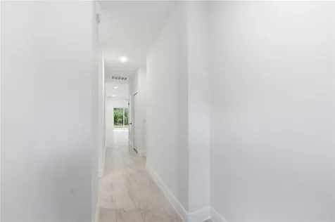 9286 107 Avenue Vero Beach FL 32967