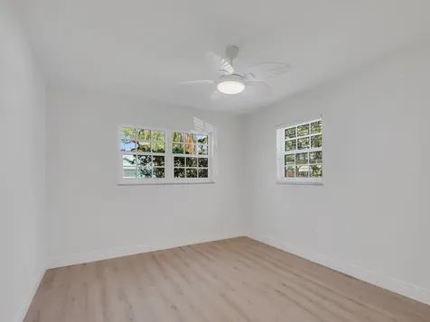 900 Jasmine Lane Vero Beach FL 32963
