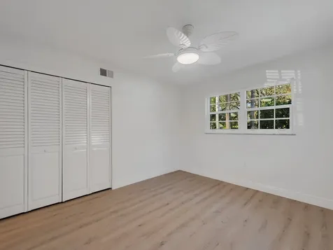 900 Jasmine Lane Vero Beach FL 32963