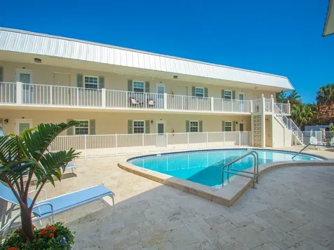 900 Jasmine Lane Vero Beach FL 32963