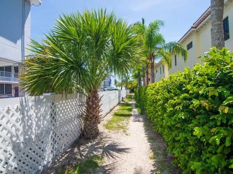900 Jasmine Lane Vero Beach FL 32963