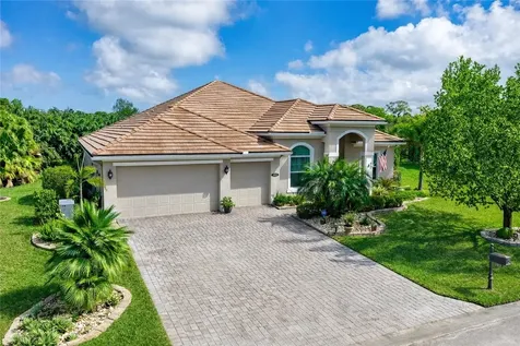 4813 Four Lakes Circle SW Vero Beach FL 32968