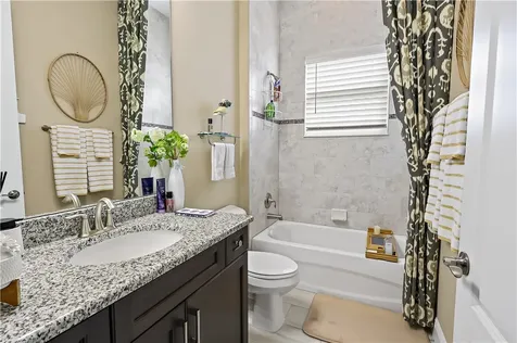 4813 Four Lakes Circle SW Vero Beach FL 32968