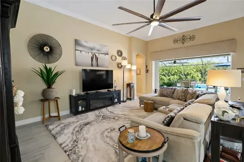 4813 Four Lakes Circle SW Vero Beach FL 32968