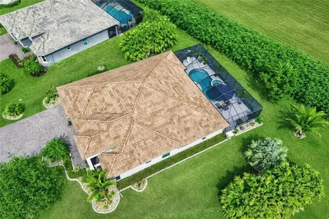 4813 Four Lakes Circle SW Vero Beach FL 32968