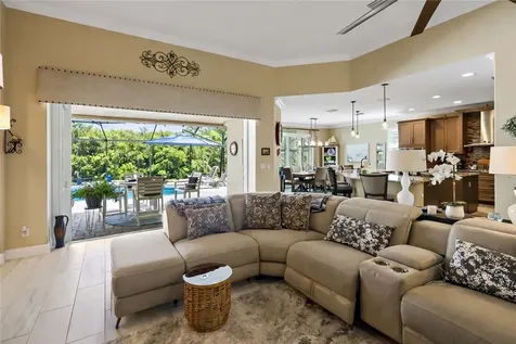 4813 Four Lakes Circle SW Vero Beach FL 32968