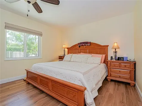 595 45th Court Vero Beach FL 32968