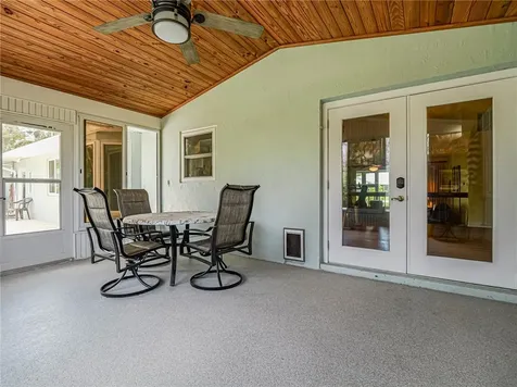 595 45th Court Vero Beach FL 32968