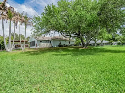 595 45th Court Vero Beach FL 32968