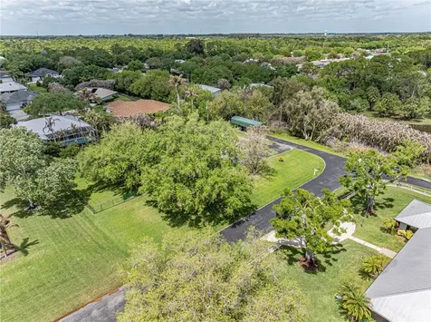 595 45th Court Vero Beach FL 32968