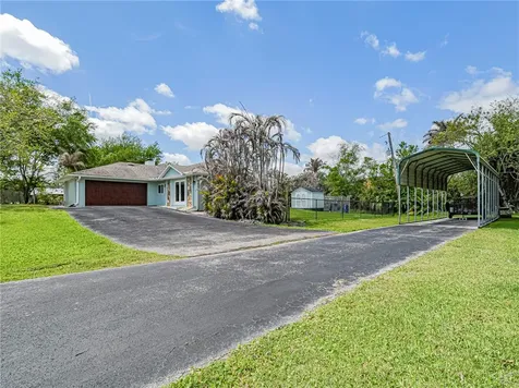 595 45th Court Vero Beach FL 32968