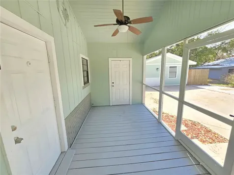 1955 10th Place Vero Beach FL 32960
