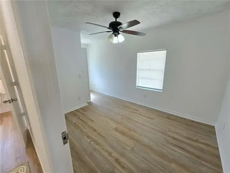 1955 10th Place Vero Beach FL 32960