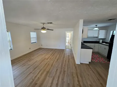 1955 10th Place Vero Beach FL 32960