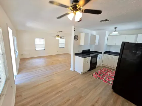 1955 10th Place Vero Beach FL 32960
