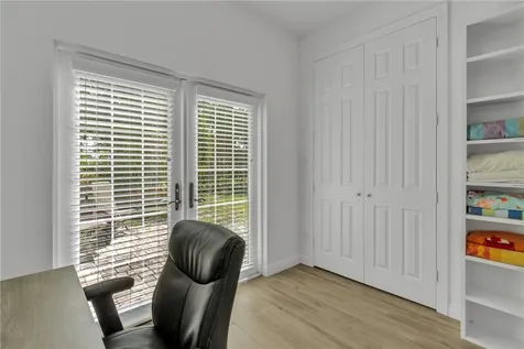 2367 Seville Avenue Vero Beach FL 32960