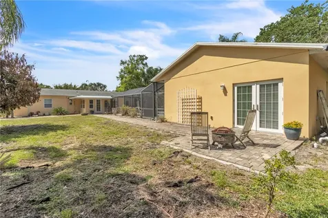 2367 Seville Avenue Vero Beach FL 32960