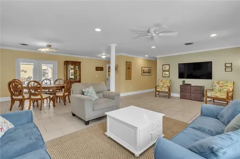 2367 Seville Avenue Vero Beach FL 32960