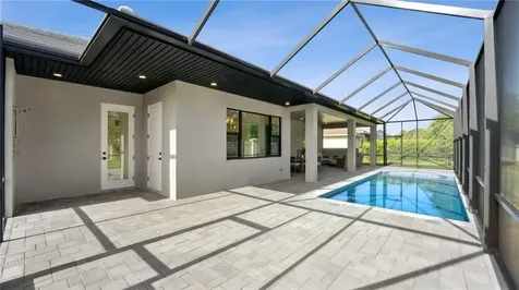 461 N Arrowhead Trail Vero Beach FL 32963