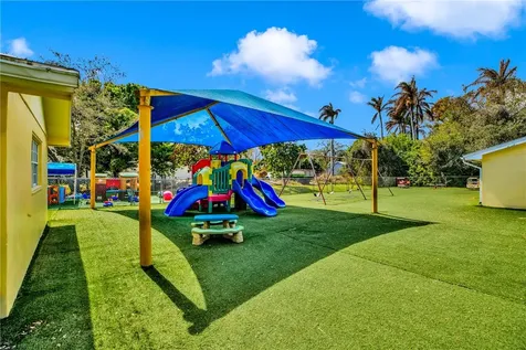 1285 6th Avenue Vero Beach FL 32960