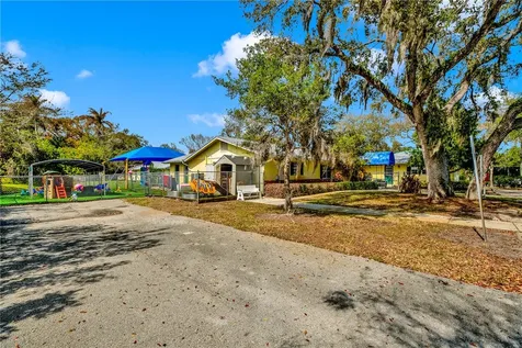 1285 6th Avenue Vero Beach FL 32960