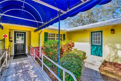 1285 6th Avenue Vero Beach FL 32960
