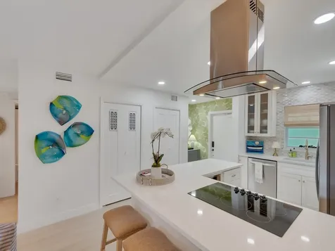4049 Ocean Drive Vero Beach FL 32963