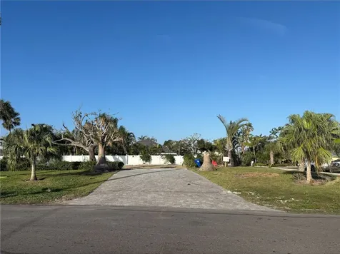 4701 Bethel Creek Drive Vero Beach FL 32963
