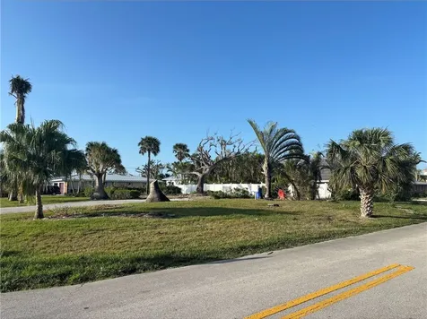 4701 Bethel Creek Drive Vero Beach FL 32963