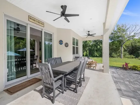 3205 67th Street Vero Beach FL 32967