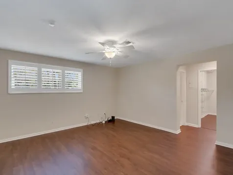 2155 Vero Beach Avenue Vero Beach FL 32960