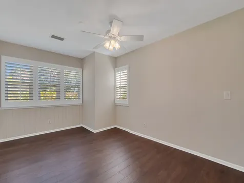2155 Vero Beach Avenue Vero Beach FL 32960