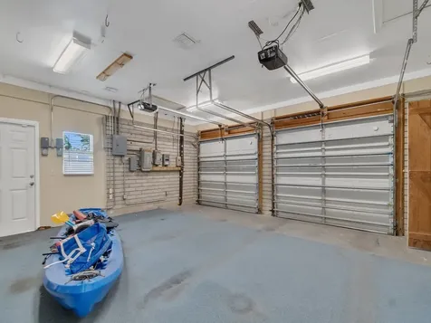 2155 Vero Beach Avenue Vero Beach FL 32960