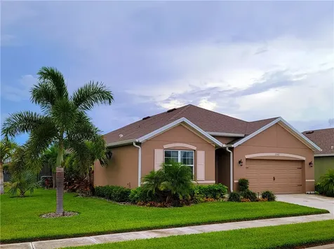 2142 Harwick Circle SW Vero Beach FL 32968
