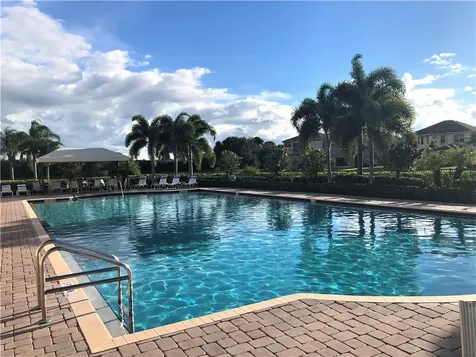 2142 Harwick Circle SW Vero Beach FL 32968