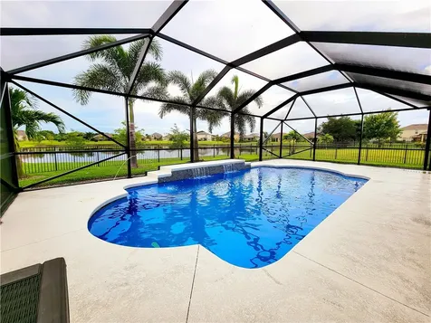 2142 Harwick Circle SW Vero Beach FL 32968