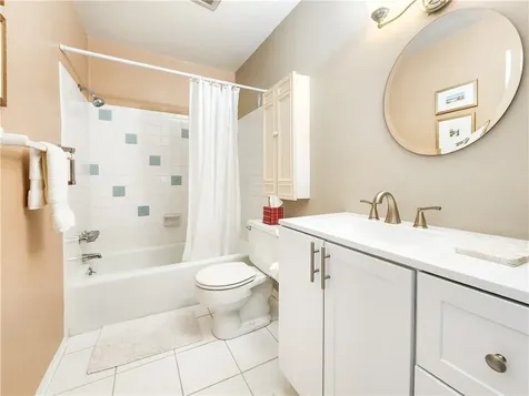 2800 Indian River Boulevard Vero Beach FL 32960