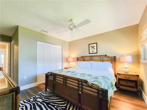 2800 Indian River Boulevard Vero Beach FL 32960