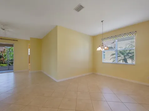 6360 Astor Place Vero Beach FL 32966